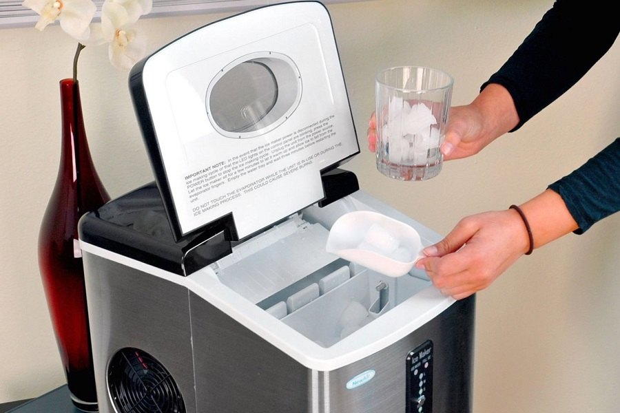 What To Know Before Purchasing An Ice Maker