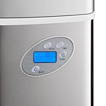 Portable ice maker easy to use